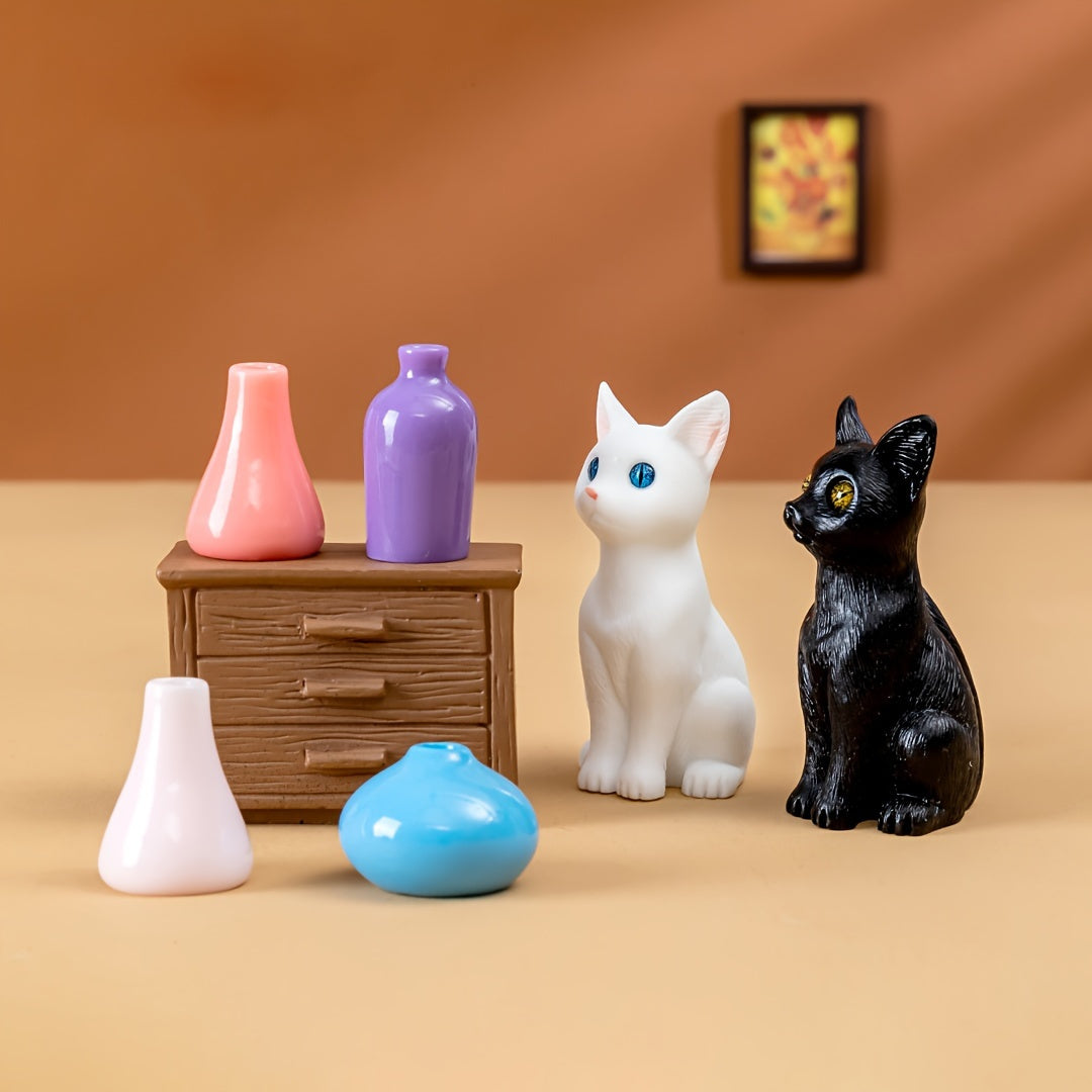 2/4pcs Mini Black and White Cat Statue - Resin Kitten Statue for Fairy Garden, Bonsai and Home Decoration - Perfect Christmas Gift