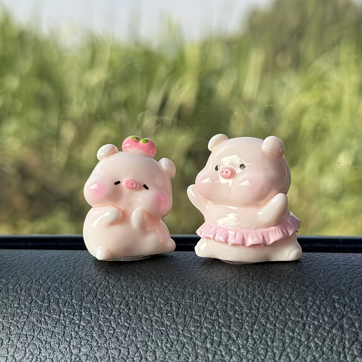 6-Pack Cute Pink Pig Resin Car Dashboard Decorations, Creative Vehicle Interior Accessories, Ideal Gift for Friends and Besties