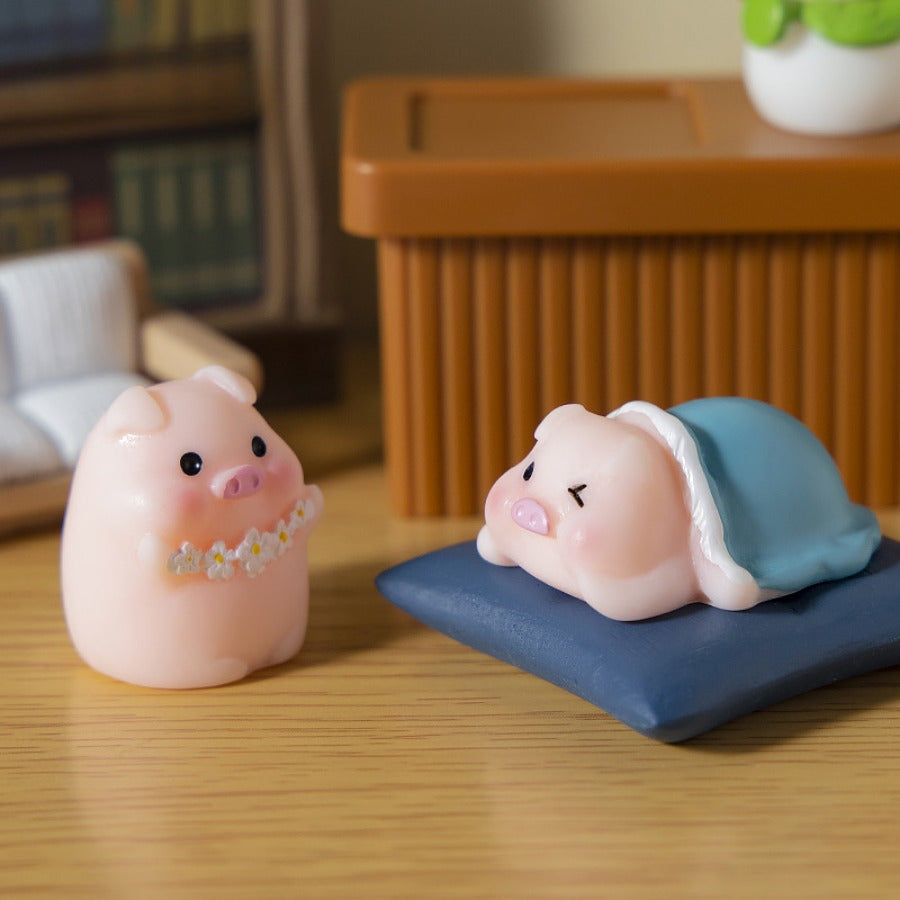 12pcs Micro landscape widget Cute pig resin crafts Car interior decoration Home accessories Desktop widget