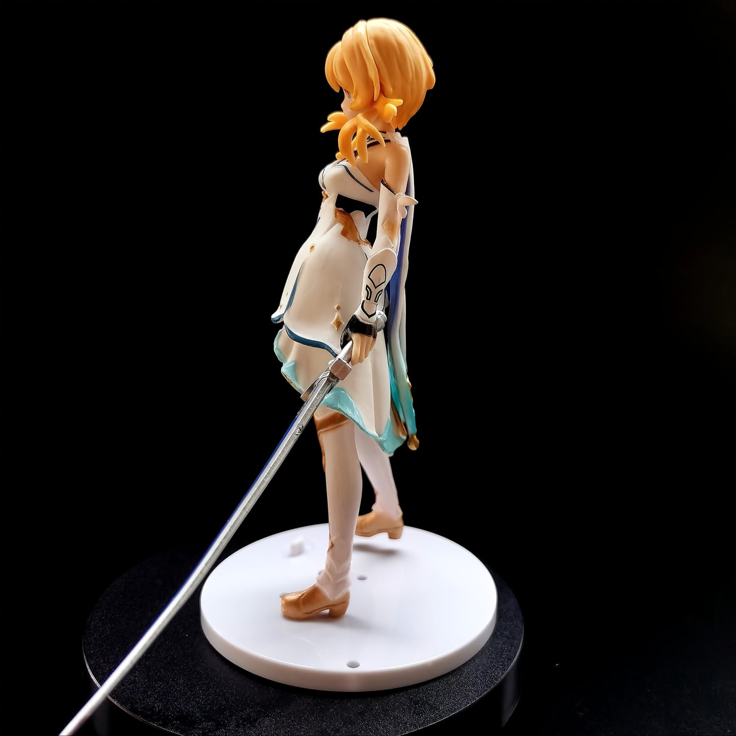 7.48" Anime-Inspired PVC Collectible Statue with Blonde Hair & Blue Accents - Role-Playing Character Decor for Home & Parties | Ideal Gift for Christmas, Valentine's, Easter, Birthdays, Anime Figurine