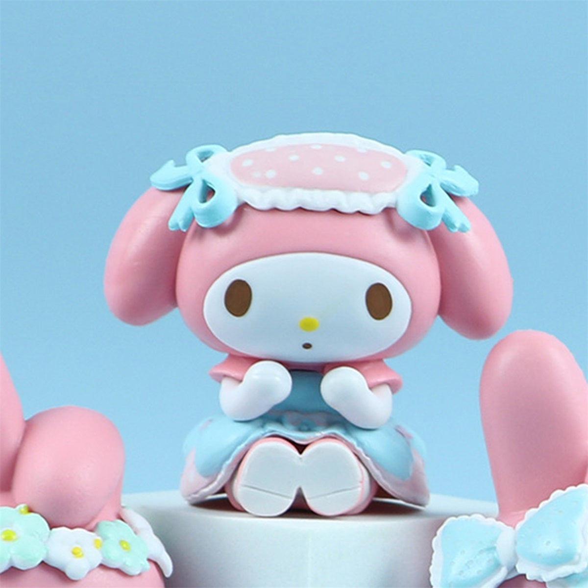 Sanrio Cake Top Cute Cartoon Model Collectibles Doll Desktop Decoration