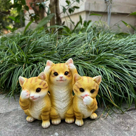 A Cute And Exquisite Cartoon Cat Resin Ornament with a Unique Shape, Suitable for Indoor Display Cabinets, Room Tabletop Decoration, And Can Also Be Placed on Outdoor Courtyards, Gardens, Lawns to Add Atmosphere