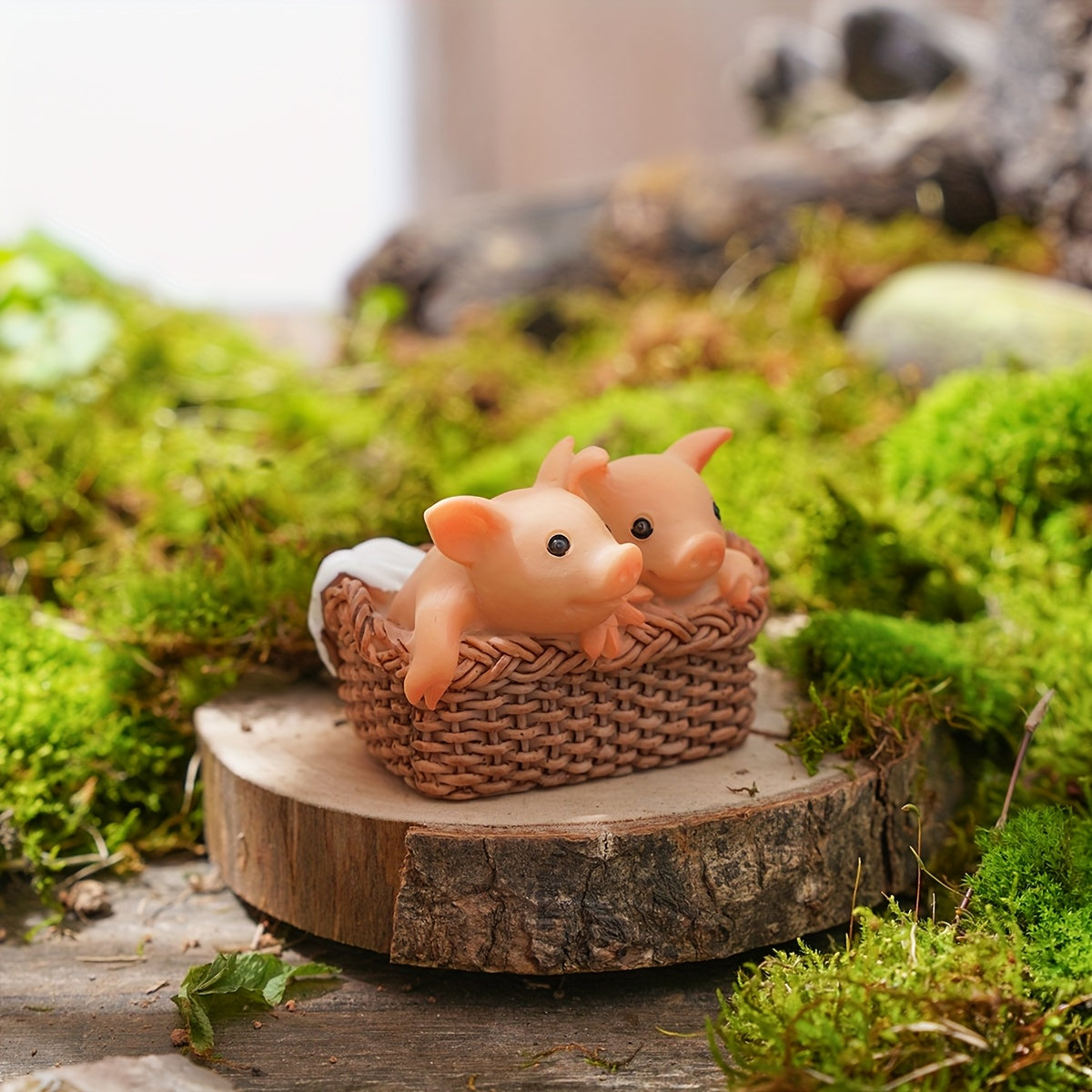 1pc Adorable Mini Pig Statues, 1.4*1.9 Inch Waterproof Resin Hand-Painted Figurines, Perfect for Home and Garden Decor, Ideal for Potting and Landscaping, Miniature Animal Figurines