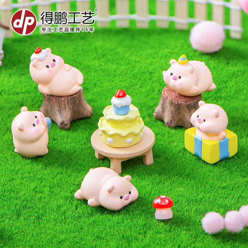 8pcs Miniature Landscape Ornament Cartoon Cute Birthday Party Little Pig Figurine Desktop Car Ornament Home Decor