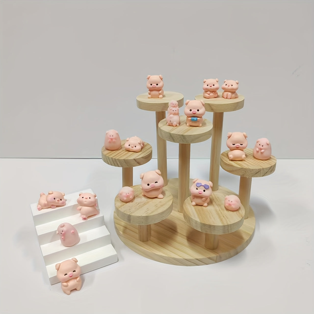 17pcs Pig Figurine Set, Mini Resin Pigs, Bringing Good Luck for Christmas, Valentine's Day, Easter, and Thanksgiving Tabletop Decorations & Gifts, Desktop Car Home Décor Ornaments